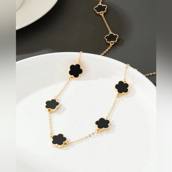 Elegant Black and Gold  & Black Floral Necklace - Picture 2 of 3